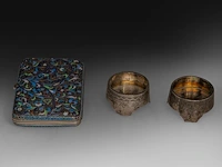 A russian silver and cloisonné enamel cigarette case and two silver salts - afbeelding 4 van  6