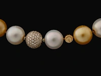 A schoeffel tahiti pearl necklace with an 18ct white gold pearl-shaped ball, l 84 cm (+) - afbeelding 2 van  8