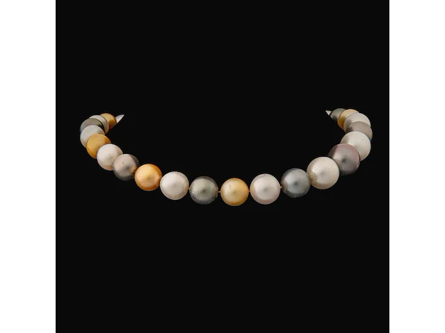 A schoeffel tahiti pearl necklace with an 18ct white gold pearl-shaped ball, l 84 cm (+) - afbeelding 4 van  8