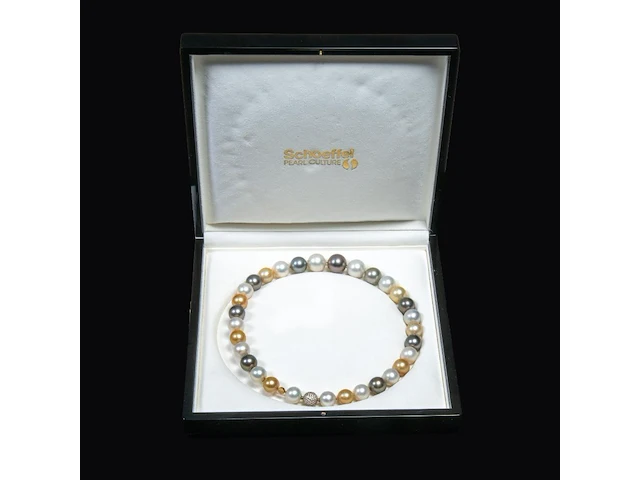 A schoeffel tahiti pearl necklace with an 18ct white gold pearl-shaped ball, l 84 cm (+) - afbeelding 5 van  8