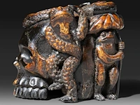 A sculpted japanese okimono of a skull with frogs, a snake and a snail, meiji period (1868-1912), signed, h 6,5 cm - w 7 cm - afbeelding 5 van  9