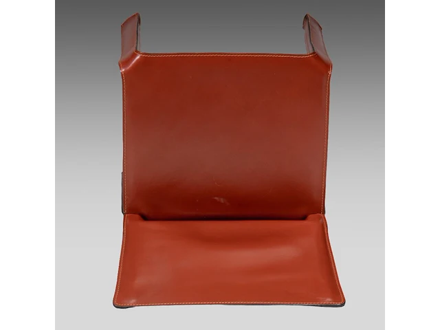 A set of 4 leather cab chairs by mario bellini for cassina 83 x 45 x 48 cm. (32.67 x 17.71 x 18.89 in.) - afbeelding 9 van  11