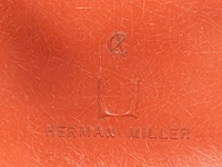 A set of 8 vintage dsw chairs by ray and charles eames for herman miller 81 x 53 x 47 cm. (31.89 x 20.87 x 18 1/2 in.) - afbeelding 4 van  15