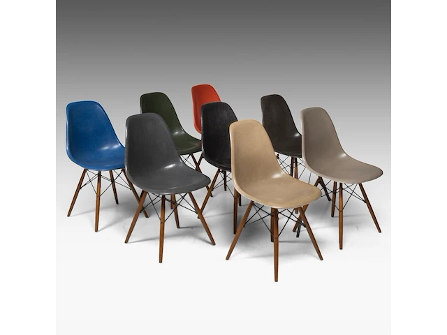 A set of 8 vintage dsw chairs by ray and charles eames for herman miller 81 x 53 x 47 cm. (31.89 x 20.87 x 18 1/2 in.) - afbeelding 8 van  15