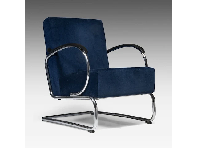 A set of four 407 armchairs and a matching circular coffee table, designed by willem hendrik gispen by dutch originals the chair: 83 x 59 x 82 cm. (32.67 x 23.23 x 32.28 in.), the table 47 x 90 cm. (18 1/2 x 35.42 in.) - afbeelding 9 van  14