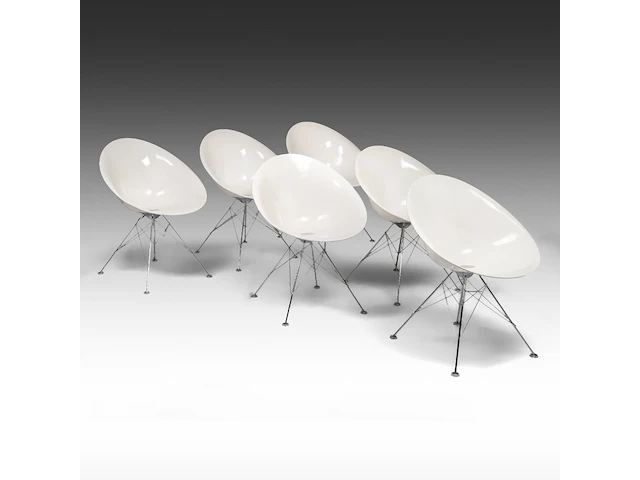 A set of six ero isi chairs by philippe starck for kartell 81 x 49 x 50 cm. (31.89 x 19.28 x 19.67 in.) - afbeelding 1 van  10