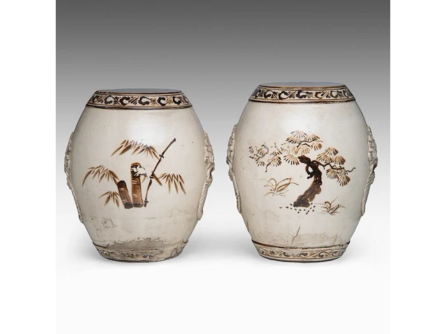 A similar pair of chinese cizhou ware garden chairs, flanked by lion masks, ming dynasty, h 39 cm - afbeelding 3 van  6