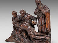 A small carved walnut pieta group, 18thc 14 x 15 cm. (5.50 x 5.91 in.) - afbeelding 2 van  6