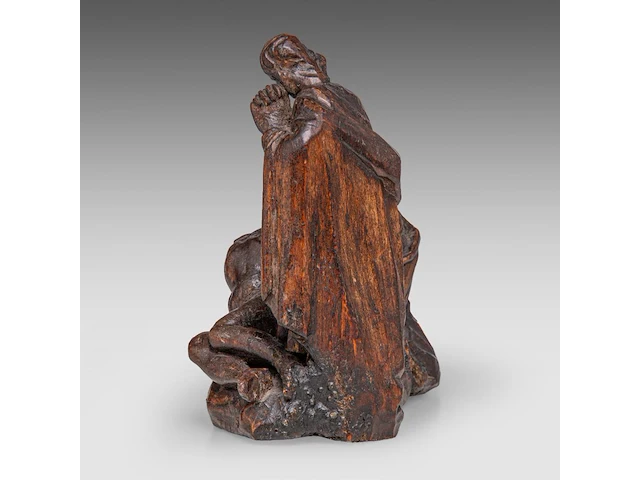 A small carved walnut pieta group, 18thc 14 x 15 cm. (5.50 x 5.91 in.) - afbeelding 3 van  6