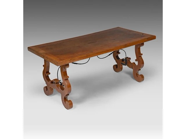 A spanish baroque style walnut trestle table, 19thc 80 x 177 x 88 cm. (31 1/2 x 69.68 x 34.64 in.) - afbeelding 1 van  7