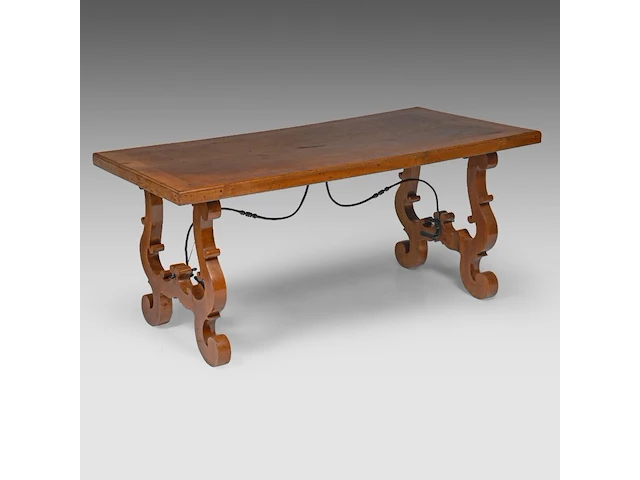 A spanish baroque style walnut trestle table, 19thc 80 x 177 x 88 cm. (31 1/2 x 69.68 x 34.64 in.) - afbeelding 2 van  7