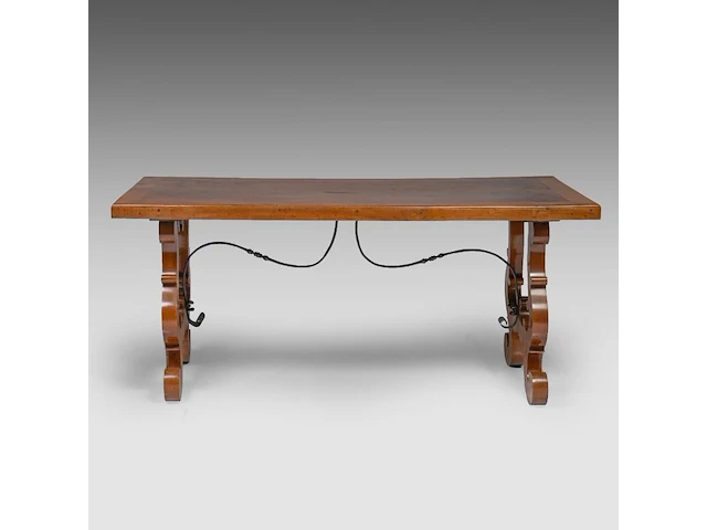A spanish baroque style walnut trestle table, 19thc 80 x 177 x 88 cm. (31 1/2 x 69.68 x 34.64 in.) - afbeelding 3 van  7