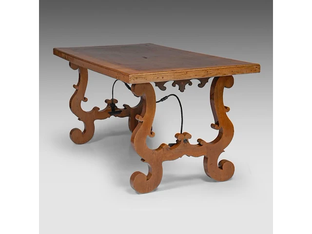 A spanish baroque style walnut trestle table, 19thc 80 x 177 x 88 cm. (31 1/2 x 69.68 x 34.64 in.) - afbeelding 6 van  7