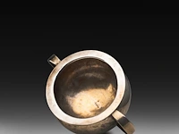 A spanish or south american double-handled silver chamber pot, 19thc, weight: ca. 1200 g 12 x 19 cm. (4.71 x 7.48 in.) - afbeelding 4 van  5