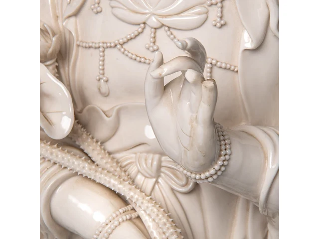 A tall chinese blanc-de-chine standing guanyin, marked wu mu sen, 20thc, total h 97,5 cm - afbeelding 2 van  11