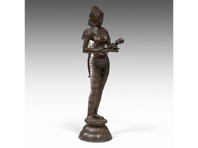A tall indian bronze figure of lakshmi, early 20thc, h 101,5 cm - afbeelding 6 van  8