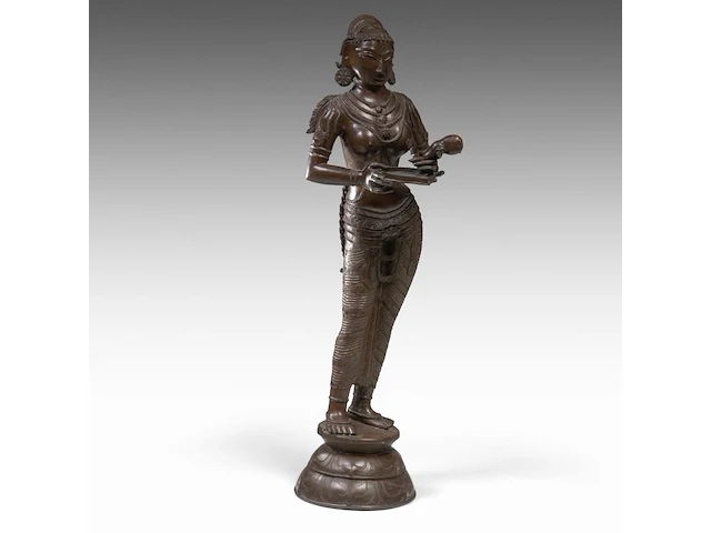 A tall indian bronze figure of lakshmi, early 20thc, h 101,5 cm - afbeelding 7 van  8