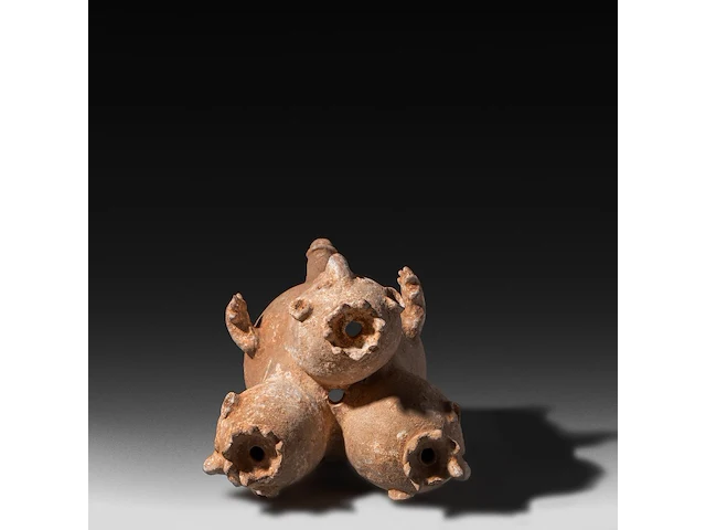 A terracotta three-headed nana densu legba torso figure, fon people, benin, 35 cm. (13.77 in.) - afbeelding 5 van  6