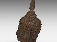A thai bronze head of buddha, sukhothai style, h 25,7 cm - afbeelding 3 van  6