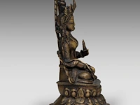 A tibetan bronze figure of white tara, 18thc, total h 15 cm - weight about 615g - afbeelding 5 van  8