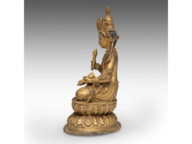 A tibetan gilt bronze figure of vajrassattva, early 19thc, h 14 cm - weight about 565 g - afbeelding 3 van  8