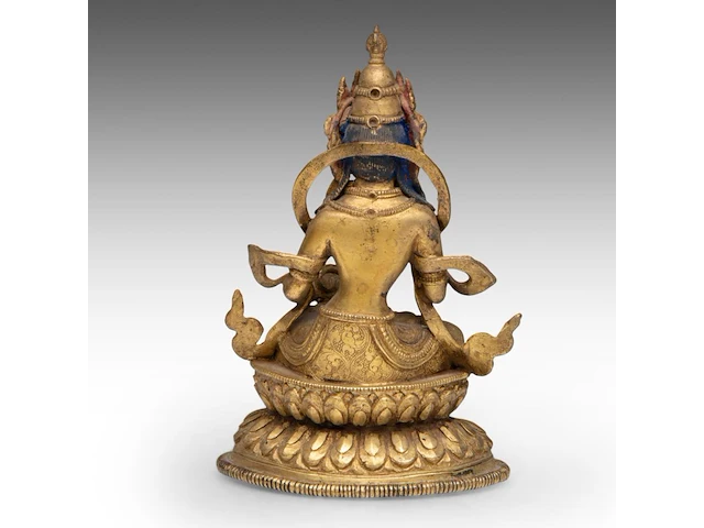 A tibetan gilt bronze figure of vajrassattva, early 19thc, h 14 cm - weight about 565 g - afbeelding 4 van  8