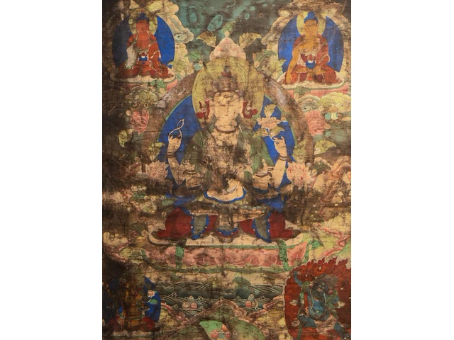 A tibetan thangka of bodhisattva avalokitesvara, 19thc, framed 64 x 84 cm - afbeelding 1 van  5