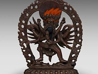 A tibetan/himalayan bronze figure of vajrakilaya and diptichakra, 19thc, h 20 cm - weight about 1778g - afbeelding 2 van  9