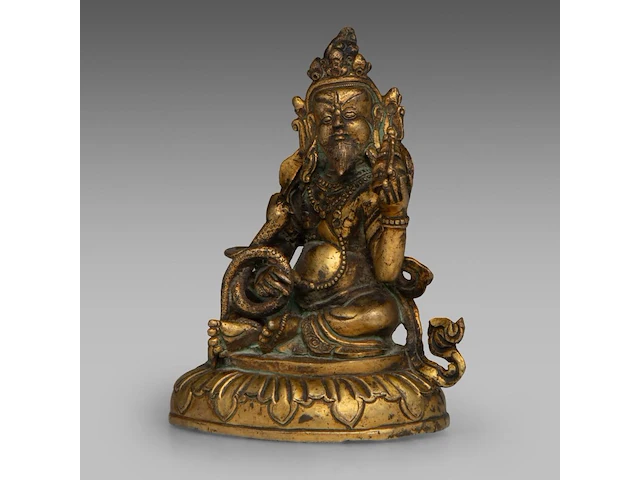 A tibetan/himalayan gilt bronze figure of virupaksha, 18thc/19thc, h 11,5 cm - weight about 543 g - afbeelding 2 van  8