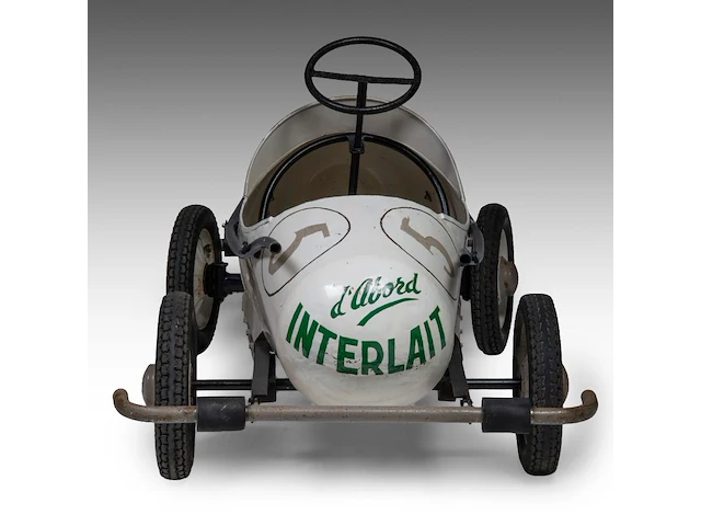 A torck 'koersmodel' pedal car for 'interlait', 1957-1960, parc-école verviers - 1960 71 x 150 x 77 cm. (27.94 x 59.04 x 30.30 in.) - afbeelding 3 van  7