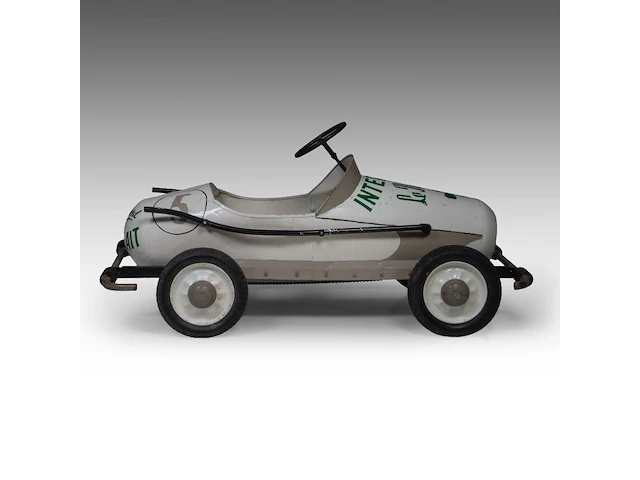 A torck 'koersmodel' pedal car for 'interlait', 1957-1960, parc-école verviers - 1960 71 x 150 x 77 cm. (27.94 x 59.04 x 30.30 in.) - afbeelding 5 van  7