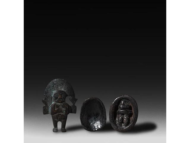 A various collection of south american traditional tribal phallic and other fertility items, l 27 cm (tallest) - afbeelding 4 van  5