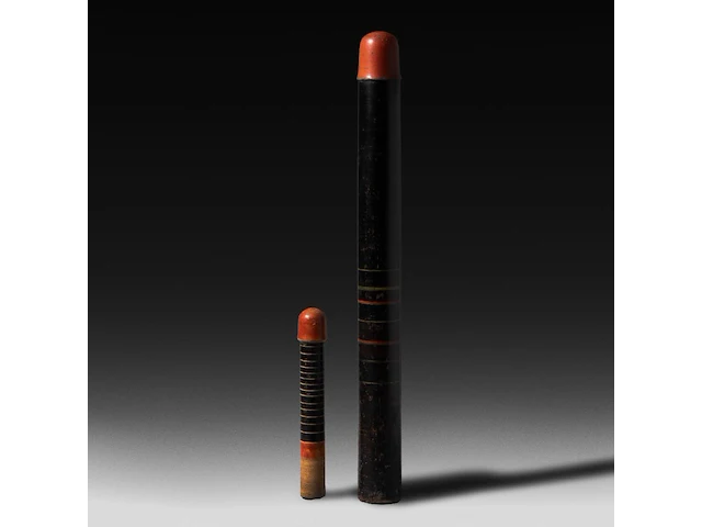 A various collection of traditional indian ceremonial items, symbolising yoni and lingam, h 64,5 cm (tallest) - afbeelding 2 van  8