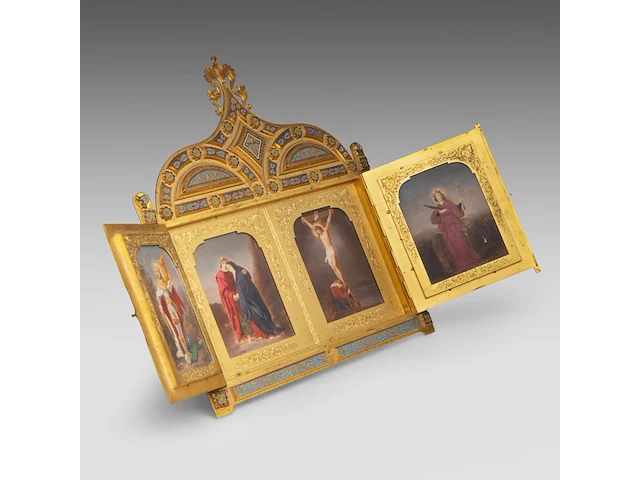 A very fine gothic revival gilt bronze and enamel triptych, with hand-painted porcelain plaques, late 19thc 31 cm. (12.19 in.) - afbeelding 5 van  12