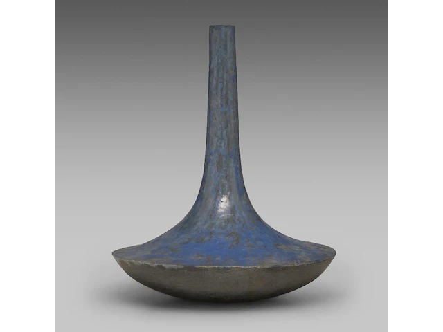 A very large blue glazed vase by rogier vandeweghe (1923-2020) for amphora, 1962 46 cm. (18.10 in.) - afbeelding 3 van  6