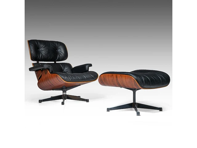 A vintage lounge chair with an ottoman by charles & ray eames for vitra, late '80s edition - afbeelding 7 van  14