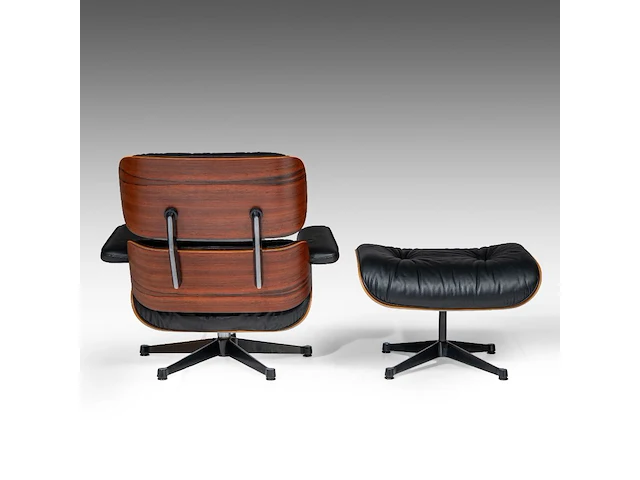 A vintage lounge chair with an ottoman by charles & ray eames for vitra, late '80s edition - afbeelding 11 van  14