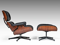 A vintage lounge chair with an ottoman by charles & ray eames for vitra, late '80s edition - afbeelding 12 van  14