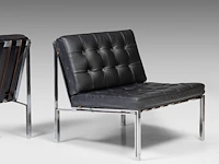 A vintage pair of kt221 black leather lounge chairs by kurt thut for teo jakob 67 x 70 x 75 cm. (26.37 x 27.55 x 29.53 in.) - afbeelding 4 van  14