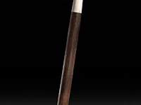 A walking stick with ivory handle of an african man masturbating with an extendible penis, english, ca. 1900, total h 94 cm - ivory h 11,5 cm - ivory w 3 cm - total weight 303g (+) - afbeelding 4 van  5