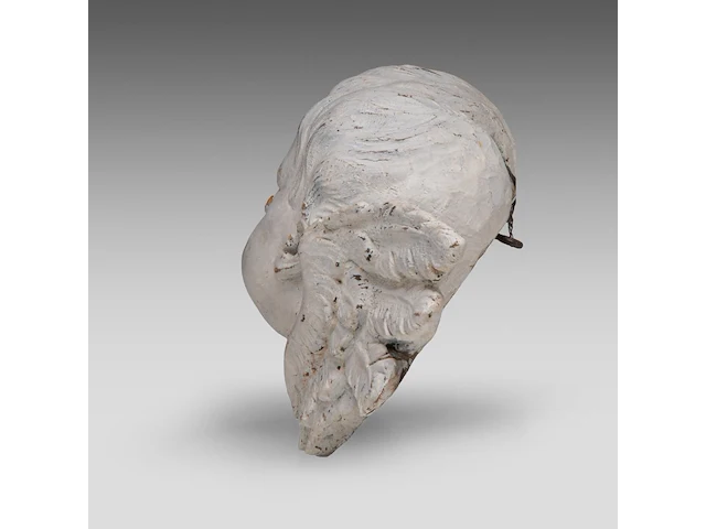 A white painted carved walnut fragment of two angels, 17thc 20 x 52 cm. (7.87 x 20.46 in.) - afbeelding 3 van  6