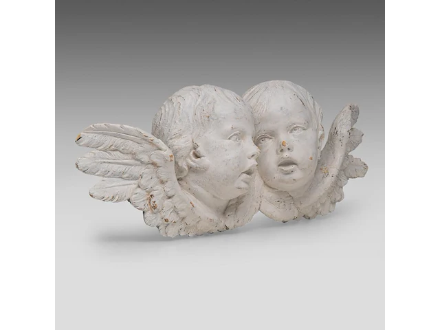 A white painted carved walnut fragment of two angels, 17thc 20 x 52 cm. (7.87 x 20.46 in.) - afbeelding 6 van  6