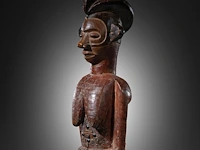 A wooden yaka sculpture, democratic republic of the congo, late 19th/ early 20thc (+) height: 55 cm. (21.64 in.), incl. stand: 63 cm. (24.80 in.) - afbeelding 2 van  10