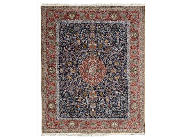 A woollen oriental persian rug decorated with various animals 380 x 301 cm. (149.61 x 118 1/2 in.) - afbeelding 3 van  10