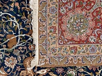 A woollen oriental persian rug decorated with various animals 380 x 301 cm. (149.61 x 118 1/2 in.) - afbeelding 4 van  10
