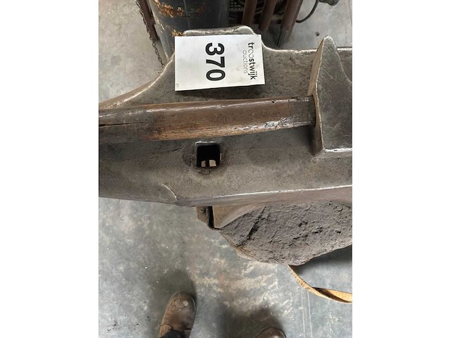 Aambeeld - afbeelding 5 van  7