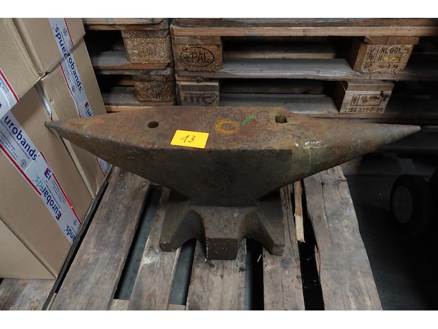 Aambeeld - afbeelding 1 van  5