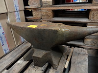 Aambeeld - afbeelding 2 van  5