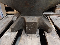 Aambeeld - afbeelding 4 van  5