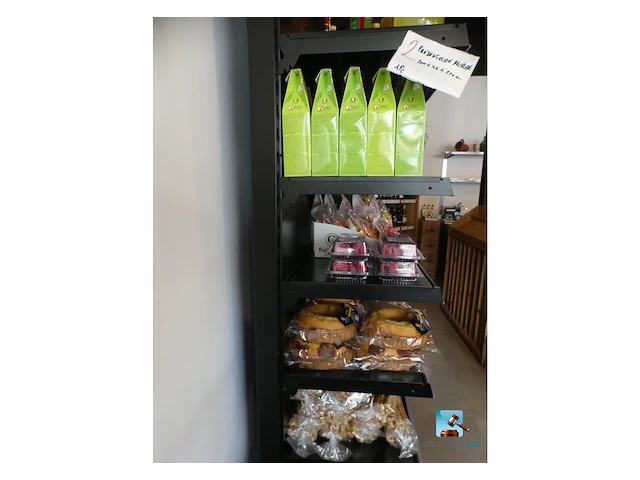 Aan de muur bevestigde rekken - afbeelding 3 van  6